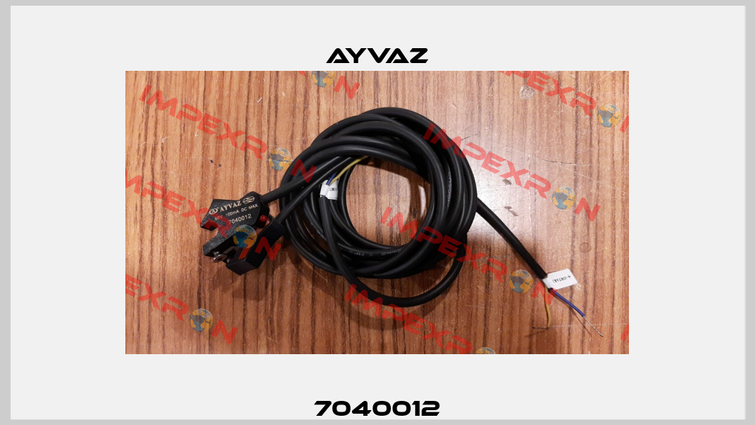 7040012 Ayvaz